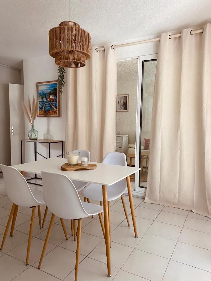 Superbe Appartement Cosy Vue Mer Pieds Dans L'Eau Кавалере-сюр-Мер Екстериор снимка