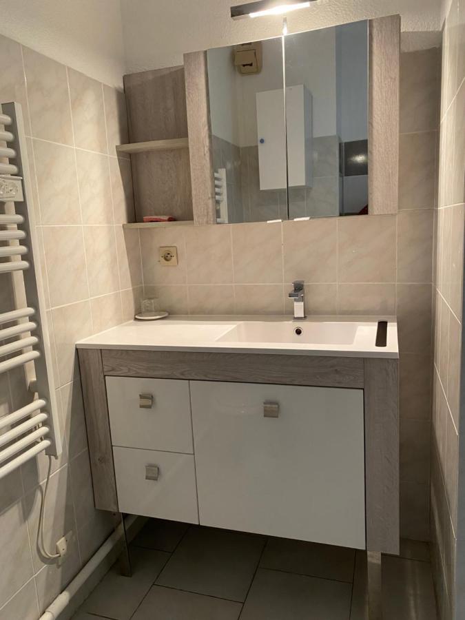 Superbe Appartement Cosy Vue Mer Pieds Dans L'Eau Кавалере-сюр-Мер Екстериор снимка